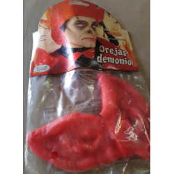 Oreilles de démon rouges